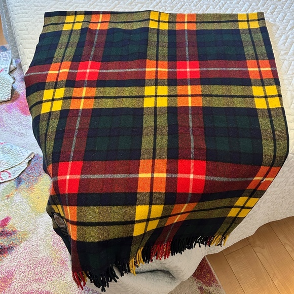 G500 Classic Vintage Travel Blanket Throw Wool Made in Scotland Buchanan Tartan - Picture 3 of 10